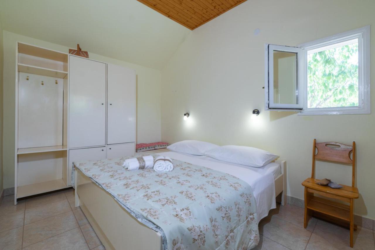 Holiday Home Liberan Vela Luka Bagian luar foto