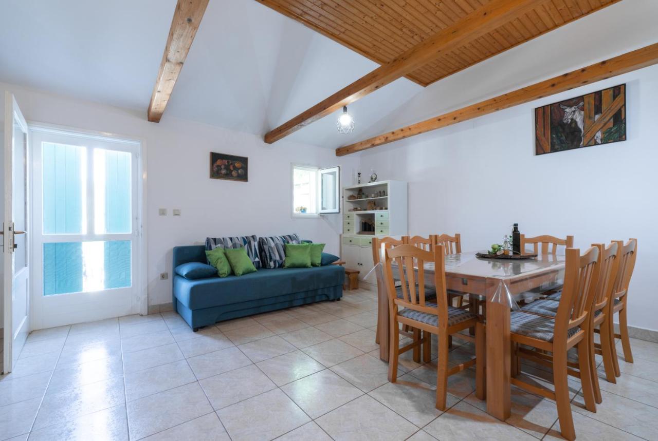 Holiday Home Liberan Vela Luka Bagian luar foto