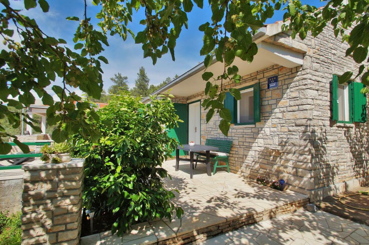 Holiday Home Liberan Vela Luka Bagian luar foto