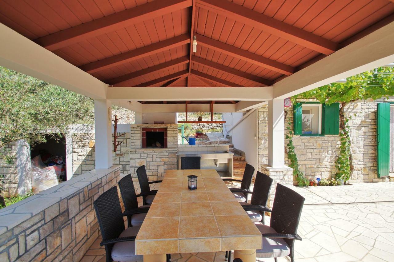 Holiday Home Liberan Vela Luka Bagian luar foto